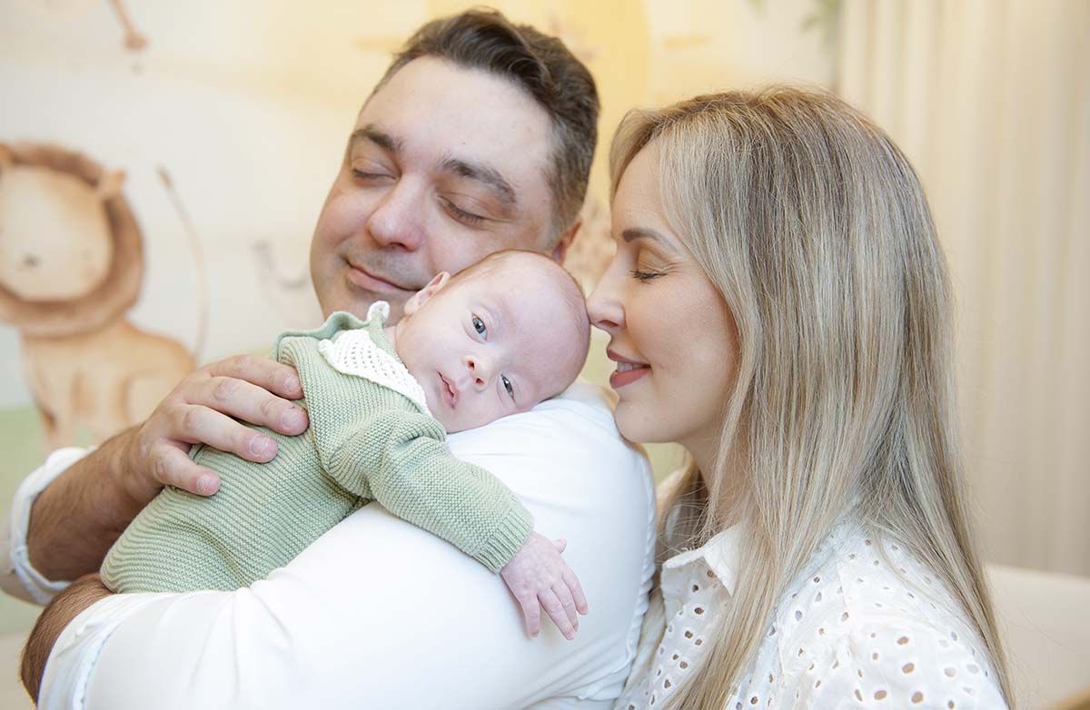 Ensaio de bebê newborn em casa em bh e região